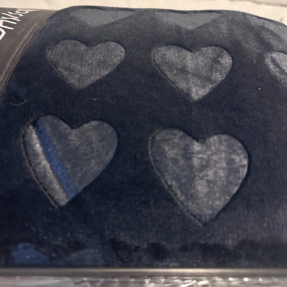 Betsey Johnson Black Embossed Hearts Comforter Set - Full/Queen